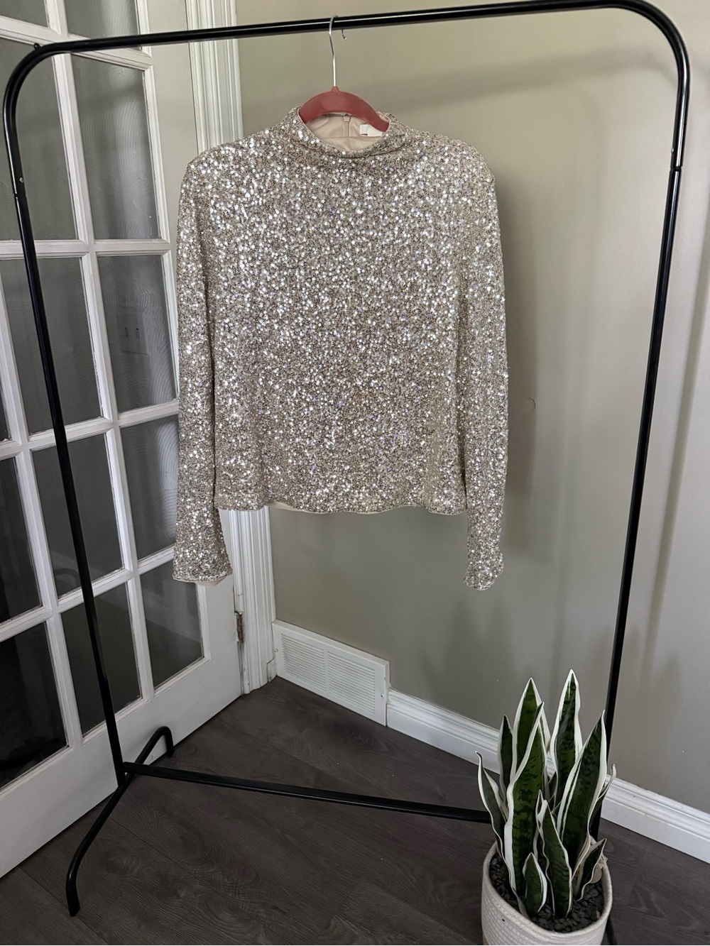 Sequin Long-Sleeve Mock Neck Top - Silver (L)